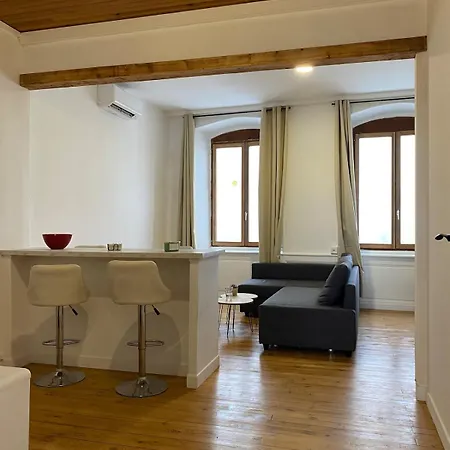Cinema Et Jeux De Societe, Calme Apartment *